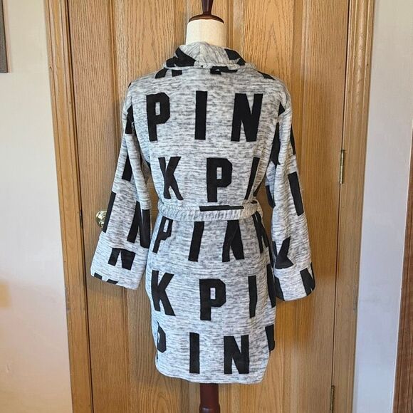 PINK Victoria’s Secret Gray Black Soft Bath Robe XS - Picture 3 of 5